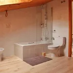 Uria Apartment *