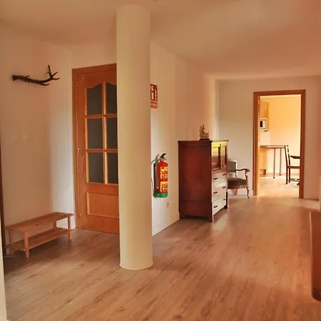 Apartamento Uria - Ubicacion Perfecta, Rodeado De Naturaleza, Vistas Espectaculares *