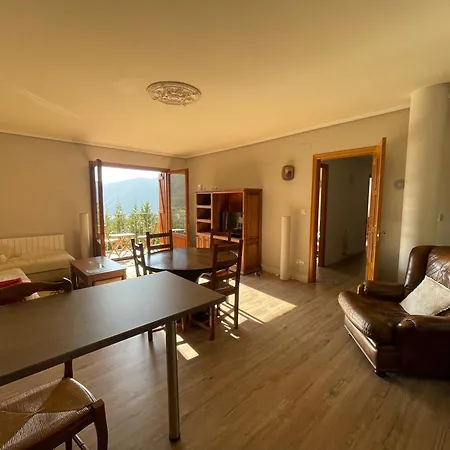 Apartamento Uria - Ubicacion Perfecta, Rodeado De Naturaleza, Vistas Espectaculares