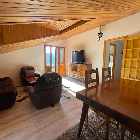 Uria - Ubicacion Perfecta, Rodeado De Naturaleza, Vistas Espectaculares شقة