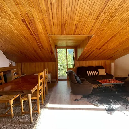 شقة Uria - Ubicacion Perfecta, Rodeado De Naturaleza, Vistas Espectaculares *