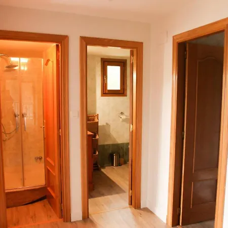 Uria Apartment Gavin