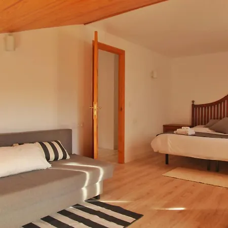 Apartment Uria Gavin