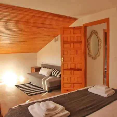 Uria Apartment