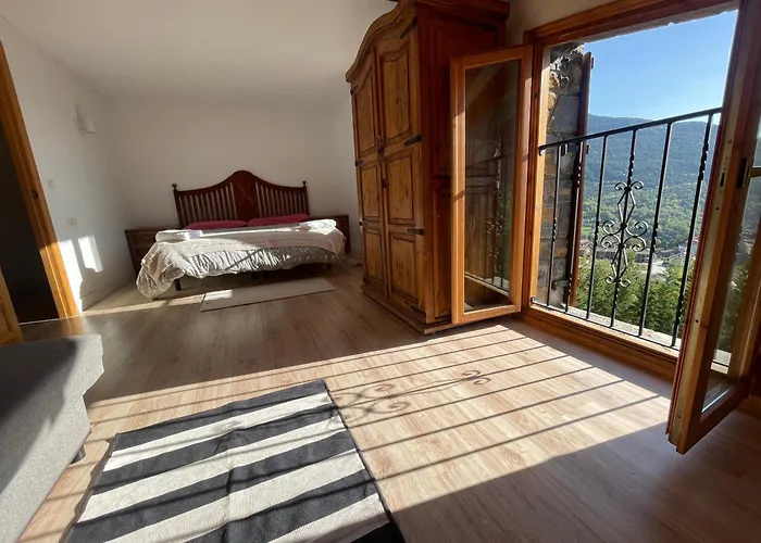 Uría - Ubicación Perfecta, Rodeado De Naturaleza, Vistas Espectaculares Gavín